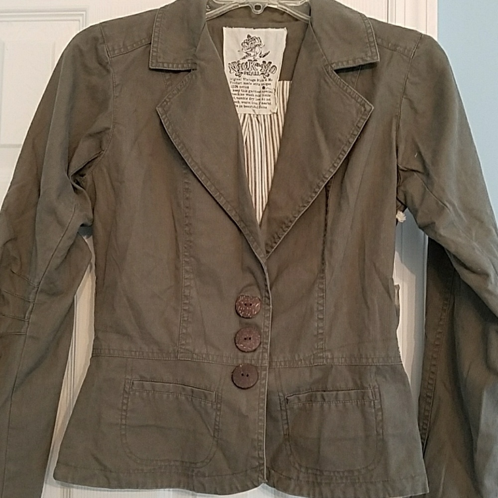 Fitted jacket